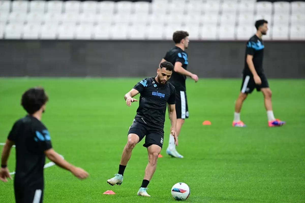 Beşiktaş’ın UEFA Avrupa Ligi play-off turu rövanş maçı öncesi Lugano hazırlıklarını tamamladı