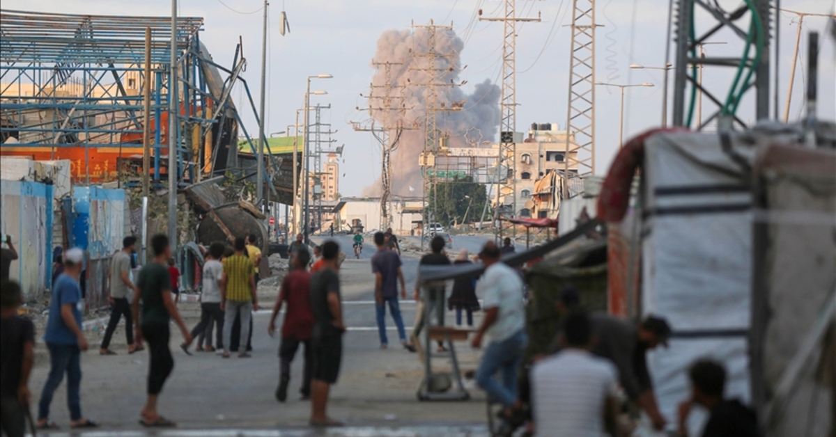 İsrail’in Gazze’de iki eve hava saldırısı düzenledi: 2’si çocuk 9 kişi öldü