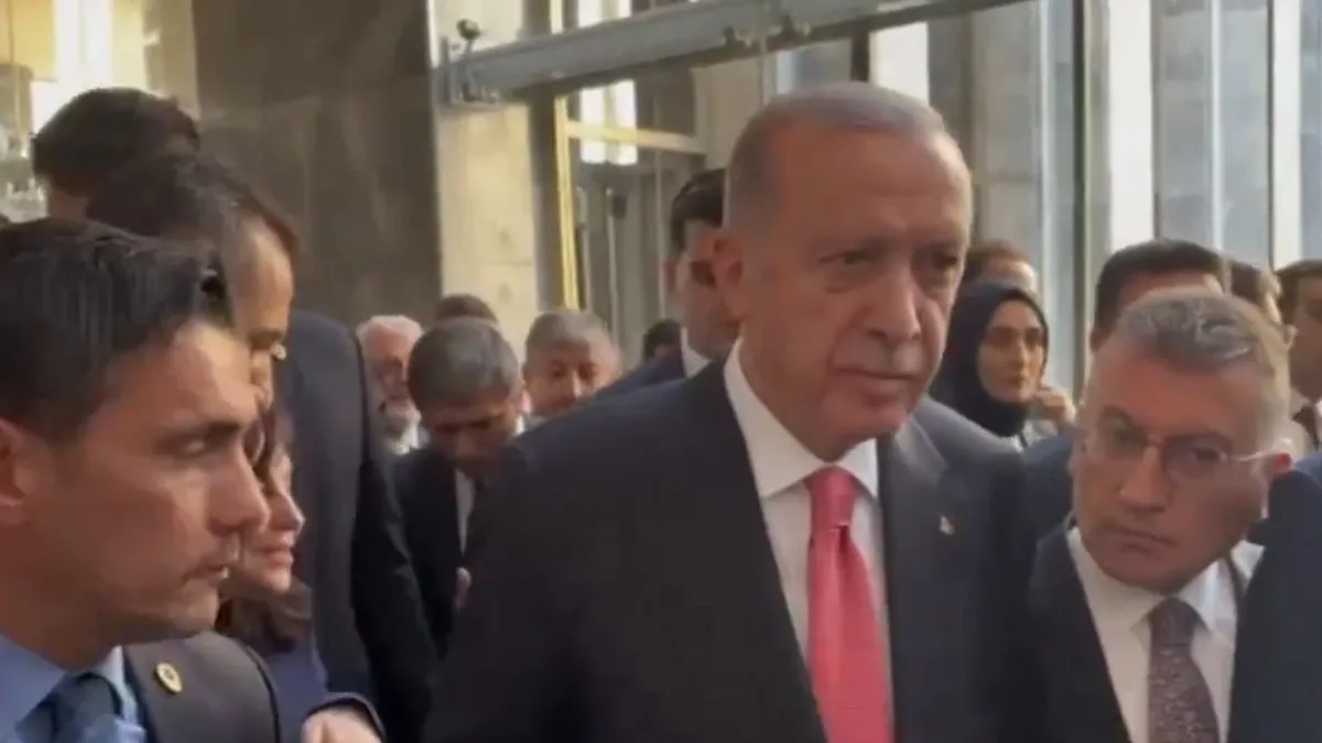 Meclis’te samimi diyalog! Başkan Erdoğan topu A Haber muhabirine attı: Rüya cevap versin